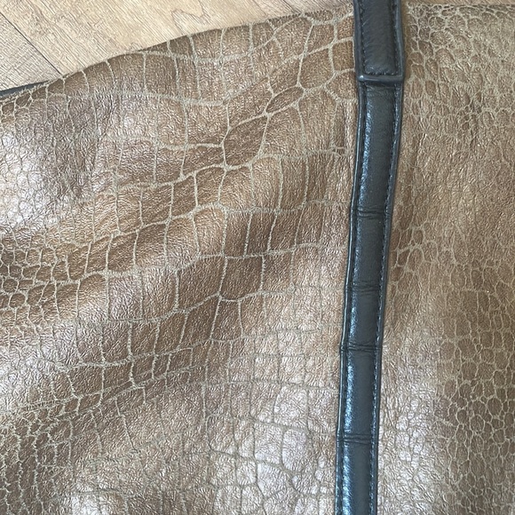 Kelsi Dagger tote - Picture 2 of 9